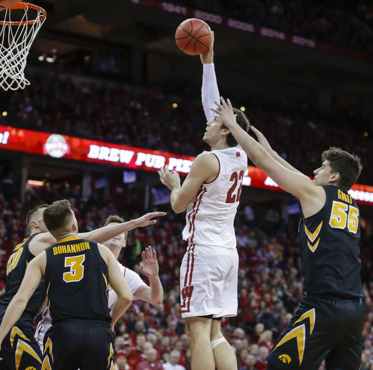 Iowa Wisconsin Basketball